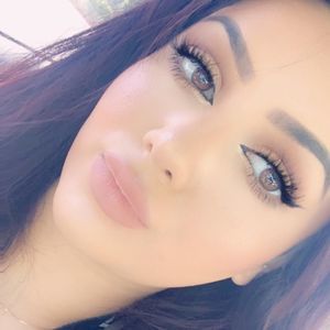 Meet your Posher, Sanam